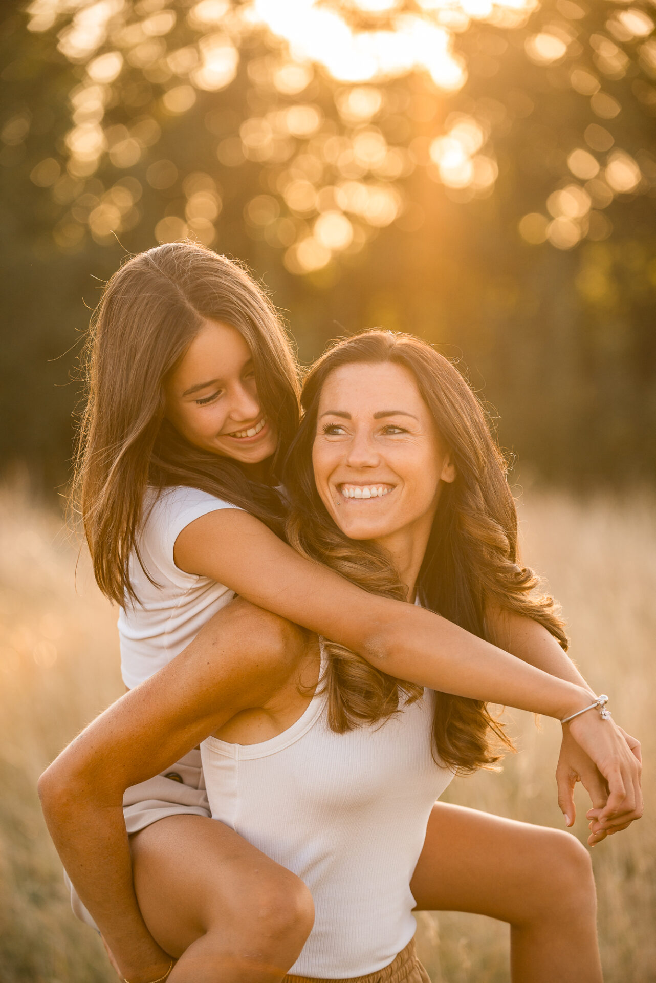 Tessa Trommer Fotografie Mama Tochter Abendlicht Familienshooting Erfurt